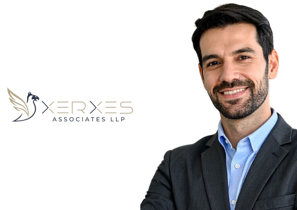 US and UK tax advisor helping an expat client with HMRC and IRS tax documents